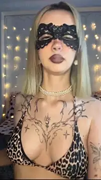 Snapshot of melisa_diamond chatting on November 11, 2025, 7:58 pm melisa diamond online show from November 11, 2025, 7:58 pm