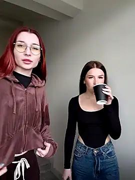 MelissaPinkiss online show from February 13, 2026, 12:01 pm