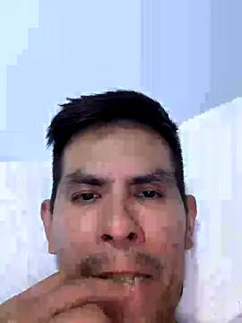 brito2026 online show from November 3, 2025, 9:05 pm