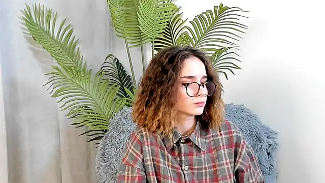 JeniseDancer online show from November 4, 2025, 3:00 pm