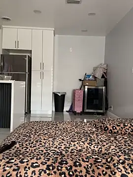 PrincessDreamm online show from April 5, 2026, 7:55 pm