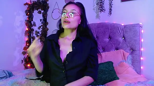 valkiry  online show from April 18, 2026, 7:51 pm