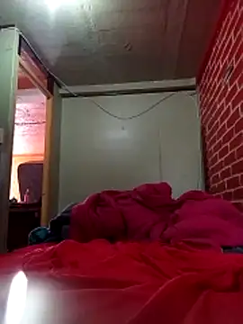 sofialilu online show from November 4, 2025, 6:18 pm