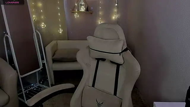 Hanako Rey online show from February 25, 2026, 1:10 pm