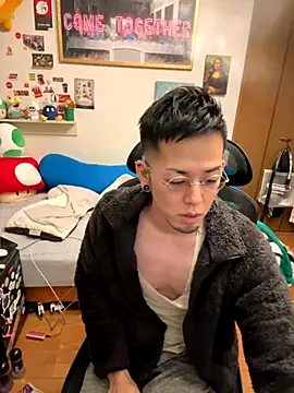 ippei0001 online show from November 11, 2025, 1:55 pm