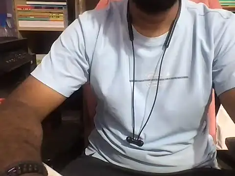 Snapshot of KingCobra_07 chatting on May 18, 2026, 3:02 am KingCobra 07 online show from May 18, 2026, 3:02 am