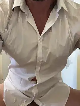 hommedure75 online show from November 4, 2025, 11:31 am