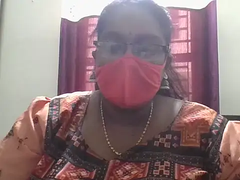 Snapshot of hootypriya chatting on April 25, 2026, 6:38 am hootypriya online show from April 25, 2026, 6:38 am