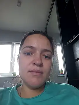 Snapshot of LinaGlow_ chatting on November 12, 2025, 7:53 am LinaGlow online show from November 12, 2025, 7:53 am