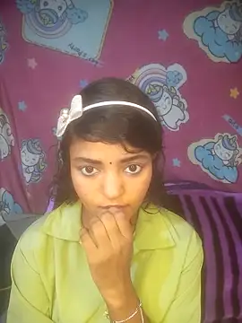 Snapshot of Freakingromance chatting on March 1, 2026, 1:35 pm Freakingromance online show from March 1, 2026, 1:35 pm