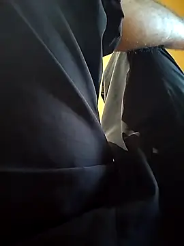 Snapshot of 69_HOT_69 chatting on November 10, 2025, 3:27 am 69 HOT 69 online show from November 10, 2025, 3:27 am