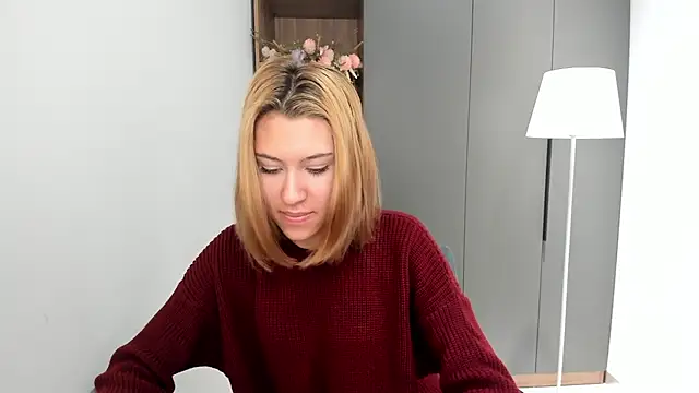 MariePelyo online show from November 5, 2025, 5:51 am