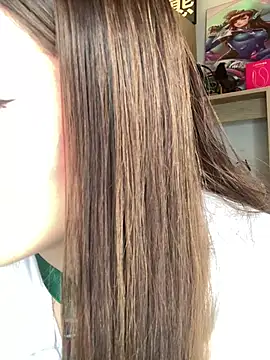 Snapshot of violettabond chatting on June 30, 2026, 1:01 pm violettabond online show from June 30, 2026, 1:01 pm