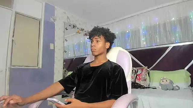 Santy bigcock 01 online show from March 22, 2026, 4:32 pm