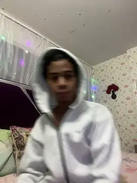 Santy bigcock 01 online show from May 26, 2026, 12:34 pm