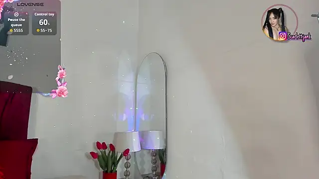 Snapshot of Scarlett_Jank chatting on July 3, 2026, 8:26 pm Scarlett Jank online show from July 3, 2026, 8:26 pm