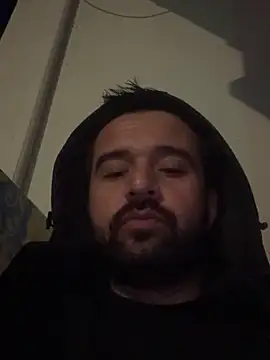 NiktirGit31 online show from November 4, 2025, 6:07 pm