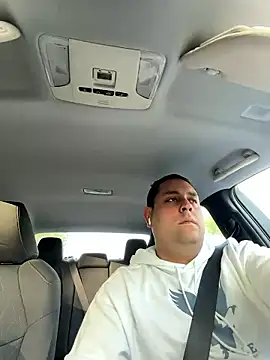 Snapshot of GoldenTemptation chatting on January 13, 2026, 1:27 pm GoldenTemptation online show from January 13, 2026, 1:27 pm