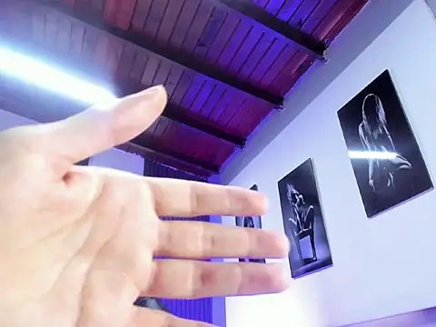 Caitlyn-Joness  online show from March 13, 2026, 8:26 pm