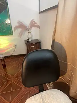 alisaa jhons1 online show from March 31, 2026, 11:27 pm