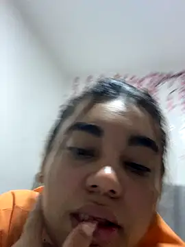 Anny arango1 online show from December 15, 2025, 3:33 am