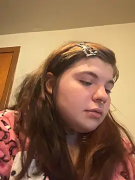 juicygoth202 online show from November 5, 2025, 3:39 am