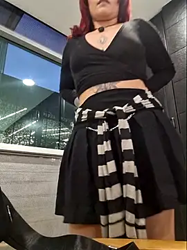 Eveelyn25xx online show from November 9, 2025, 10:41 pm