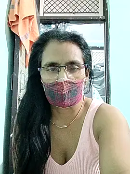 sanjana077 online show from February 7, 2026, 1:37 pm