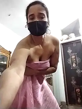 Snapshot of Fast_lady chatting on November 18, 2025, 2:28 am Fast lady online show from November 18, 2025, 2:28 am