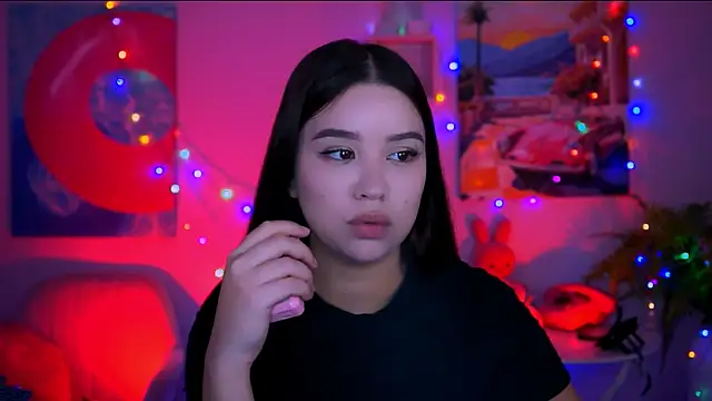 AnnaGarcias  online show from November 28, 2025, 7:55 am