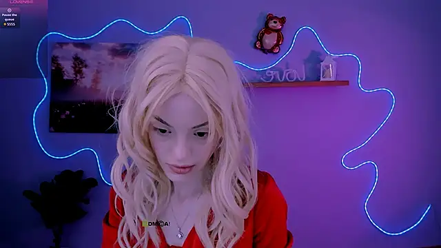 mia starrr  online show from March 3, 2026, 8:37 pm