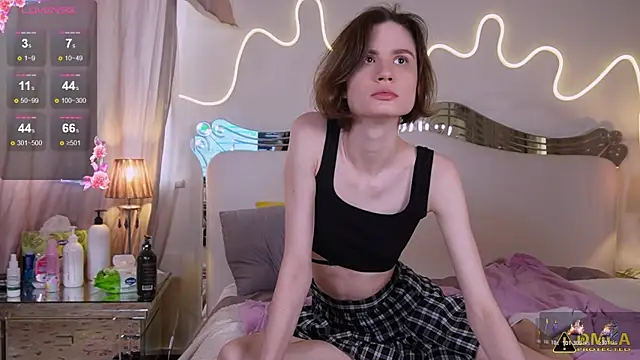 alicejay  online show from November 5, 2025, 12:27 pm