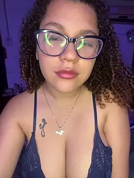 Lolavenezia online show from November 30, 2025, 3:43 am