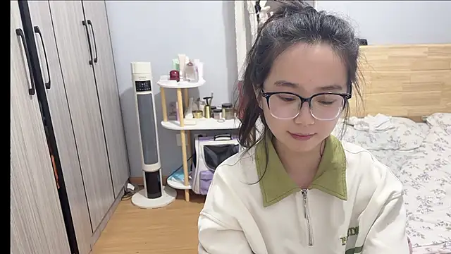 Hmm 0303 online show from February 23, 2026, 4:37 pm