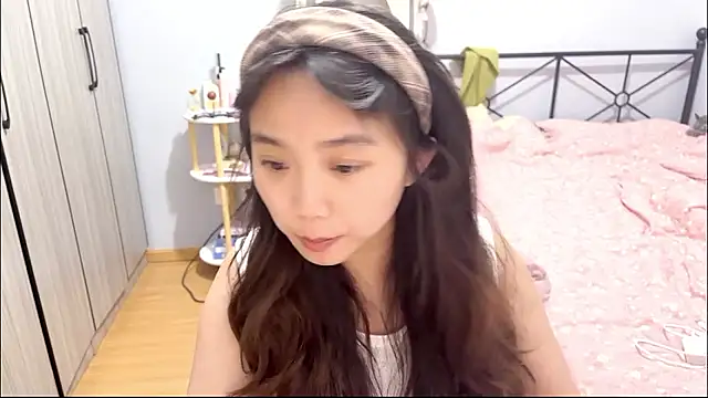 Snapshot of Hmm_0303 chatting on March 16, 2026, 4:55 pm Hmm 0303 online show from March 16, 2026, 4:55 pm