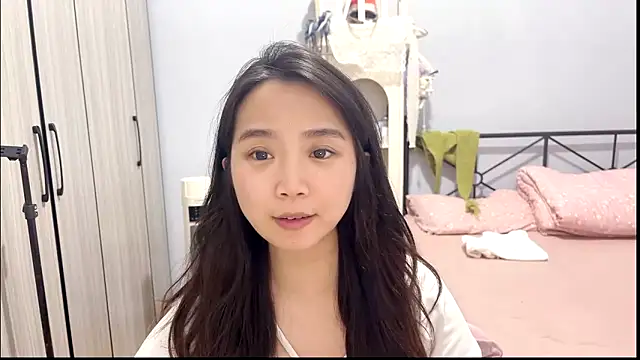 Snapshot of Hmm_0303 chatting on March 22, 2026, 4:32 pm Hmm 0303 online show from March 22, 2026, 4:32 pm