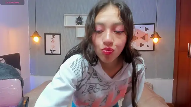 Valery clk online show from November 5, 2025, 3:01 pm