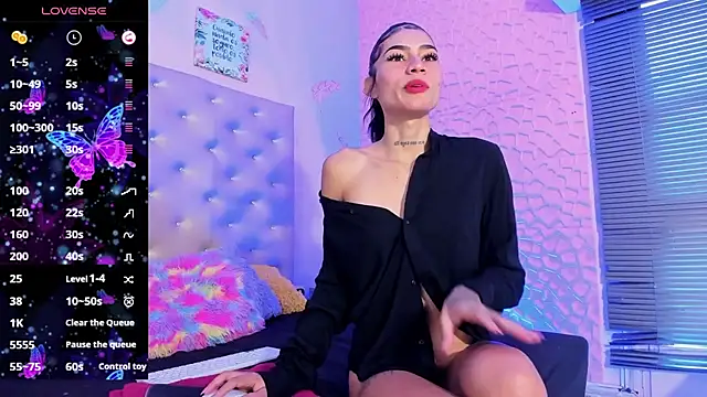 valen gill online show from November 30, 2025, 2:54 pm