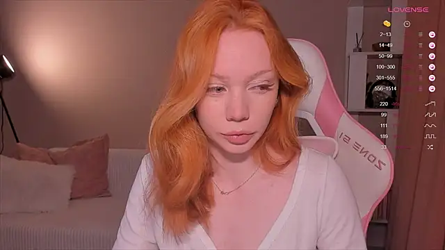 Elisahsthetics online show from April 11, 2026, 11:53 pm