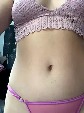 teencutee online show from November 17, 2025, 3:18 pm