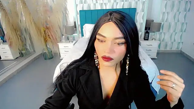 sebastian cruz  online show from November 17, 2025, 7:30 pm