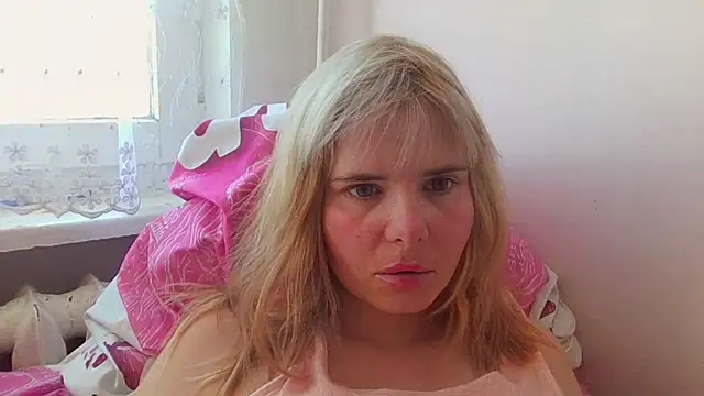 HornyElena online show from April 21, 2026, 10:32 am