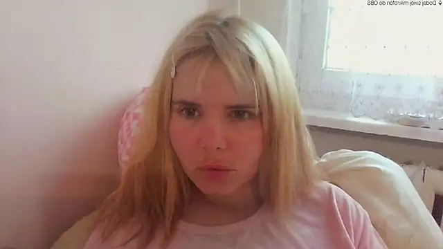 Snapshot of HornyElena chatting on May 10, 2026, 6:02 pm HornyElena online show from May 10, 2026, 6:02 pm