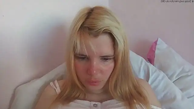 Snapshot of HornyElena chatting on June 2, 2026, 2:52 pm HornyElena online show from June 2, 2026, 2:52 pm