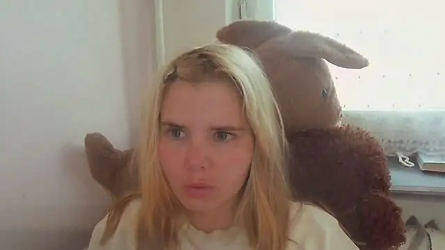 Snapshot of HornyElena chatting on June 21, 2026, 3:14 pm HornyElena online show from June 21, 2026, 3:14 pm