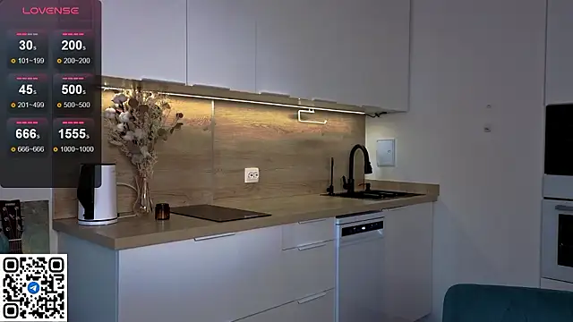 eshleeygreen online show from March 10, 2026, 2:44 pm