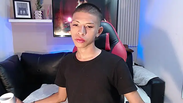 Tessachains 2  online show from December 1, 2025, 3:39 pm