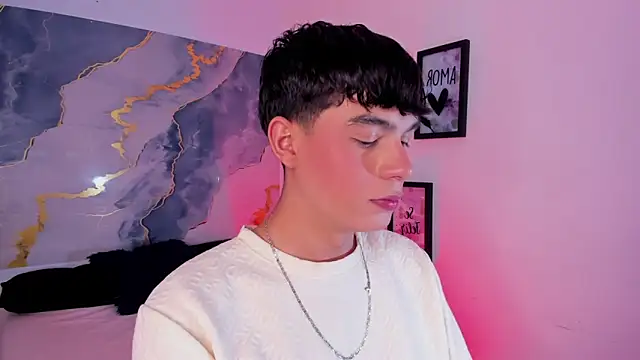 Isaac Kurtt online show from November 29, 2025, 8:12 pm