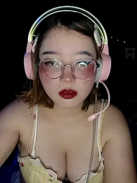 Snapshot of Michi_sauria1 chatting on November 13, 2025, 4:00 am Michi sauria1 online show from November 13, 2025, 4:00 am