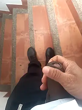 Loquillopajero online show from March 29, 2026, 6:52 pm